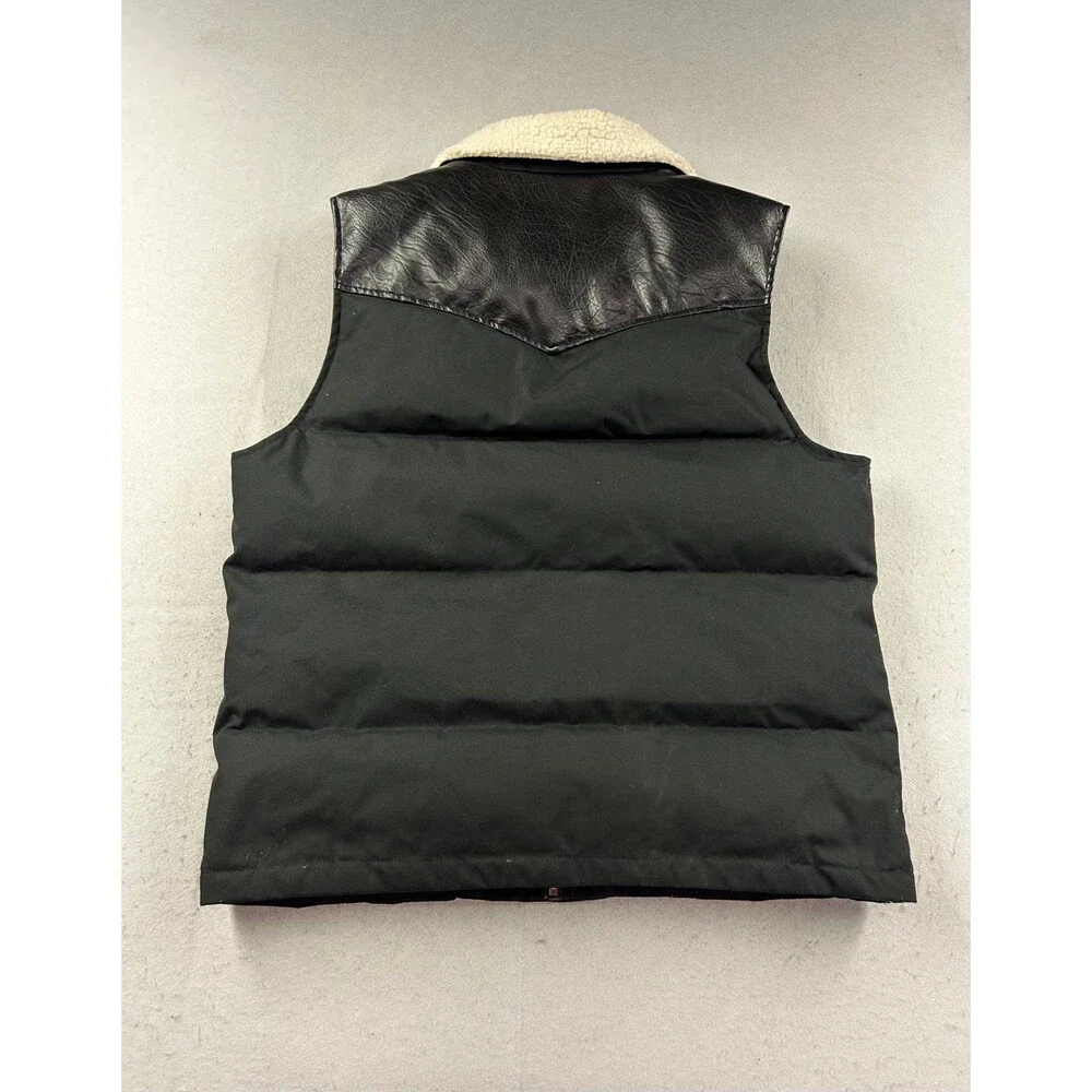 Levi's Men's Out West Mixed Media Puffer Vest